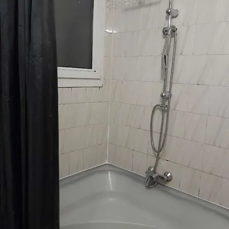 Agreable Appartement Reims Buitenkant foto